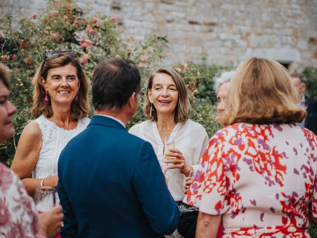 Le mariage de Théau et Daphné à Treffléan, Morbihan 44