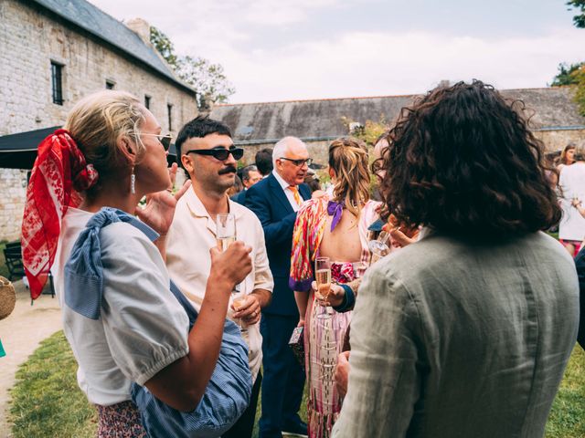 Le mariage de Théau et Daphné à Treffléan, Morbihan 47