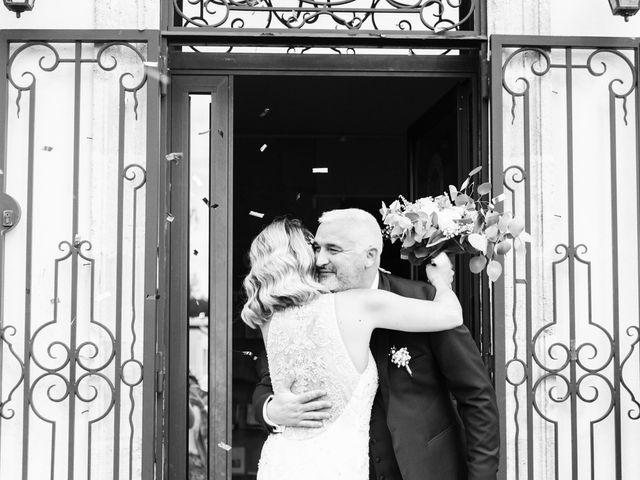 Le mariage de Anthony et Sandra à Saint-Vincent-de-Pertignas, Gironde 20