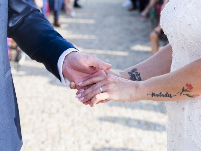 Le mariage de Anthony et Sandra à Saint-Vincent-de-Pertignas, Gironde 34