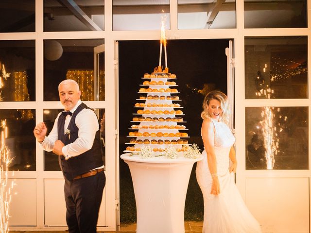 Le mariage de Anthony et Sandra à Saint-Vincent-de-Pertignas, Gironde 46