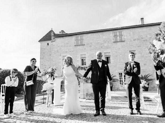Le mariage de Anthony et Sandra à Saint-Vincent-de-Pertignas, Gironde 30