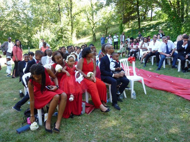 Le mariage de Roger et Cassandra  à Nivolas-Vermelle, Isère 4