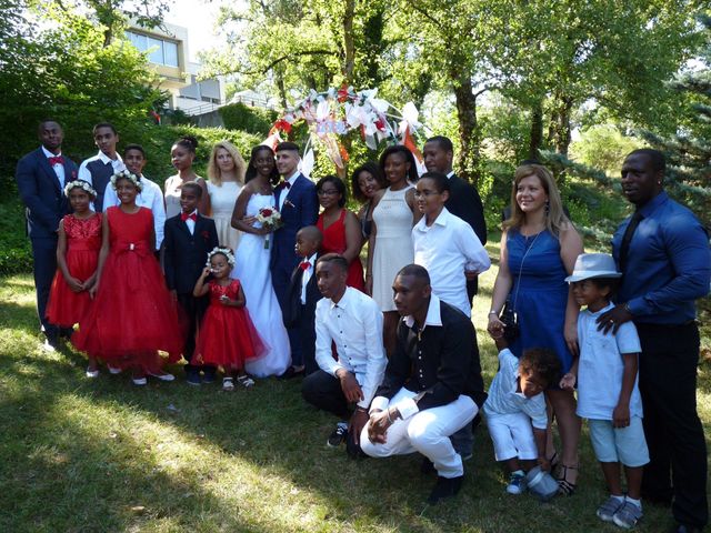 Le mariage de Roger et Cassandra  à Nivolas-Vermelle, Isère 5