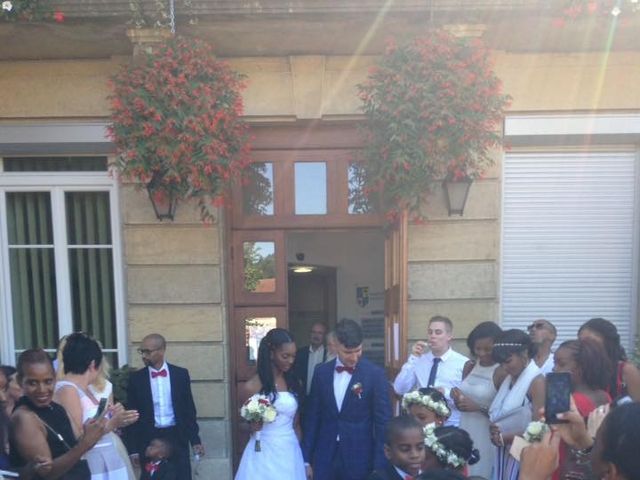 Le mariage de Roger et Cassandra  à Nivolas-Vermelle, Isère 9
