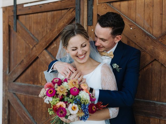 Le mariage de Baptiste et Elvine à Salt-en-Donzy, Loire 28