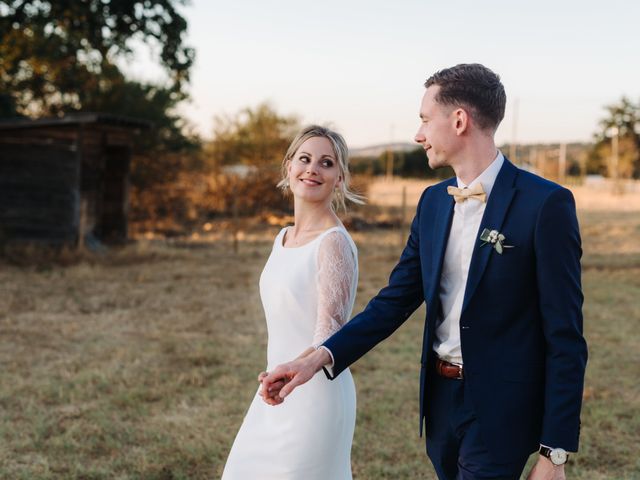 Le mariage de Baptiste et Elvine à Salt-en-Donzy, Loire 41