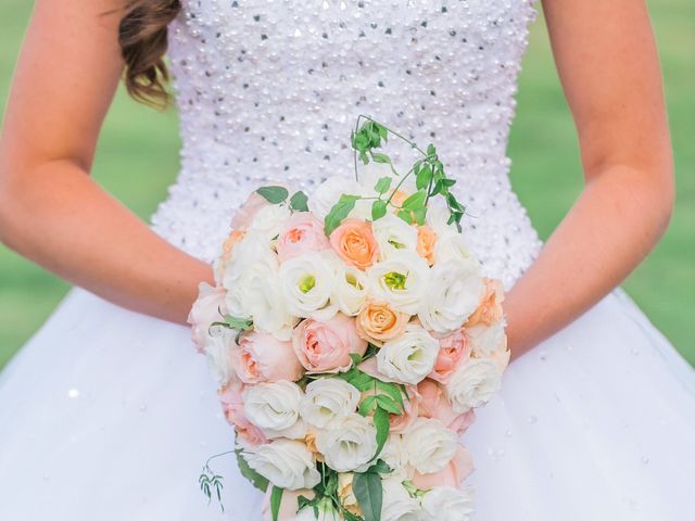 Le mariage de Benoit et Alexia  à Orléans, Loiret 11