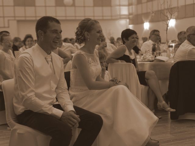 Le mariage de Florent et Carine à Fougères, Ille et Vilaine 20