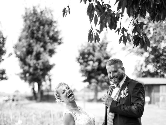 Le mariage de Adrien et Amandine à Holnon, Aisne 12