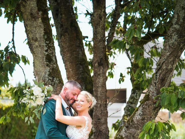 Le mariage de Adrien et Amandine à Holnon, Aisne 14