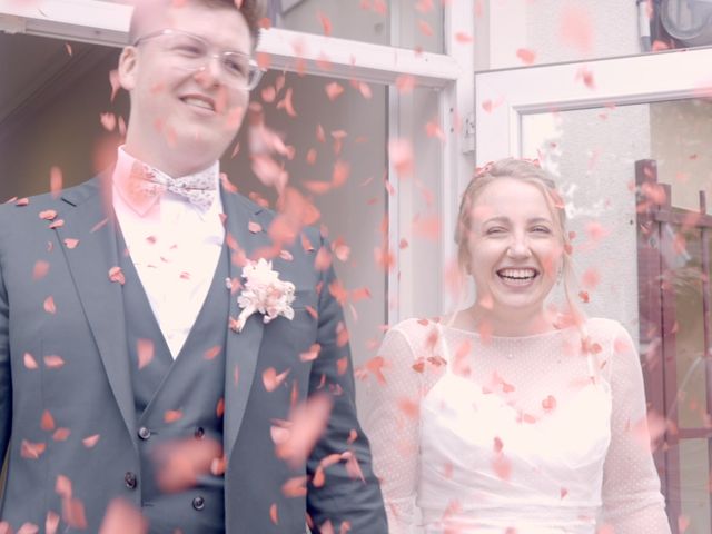 Le mariage de Adrien et Julie à Pont-de-Pany, Côte d'Or 8