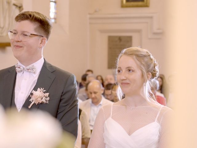 Le mariage de Adrien et Julie à Pont-de-Pany, Côte d'Or 9