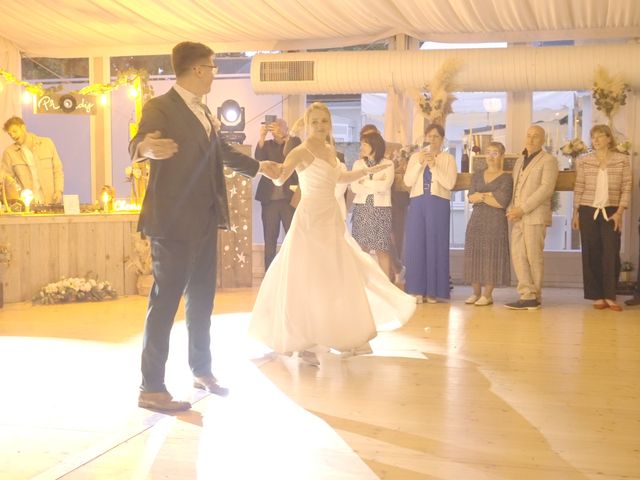 Le mariage de Adrien et Julie à Pont-de-Pany, Côte d'Or 25