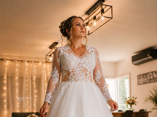 Le mariage de Nicolas et Sophie à Fougeré, Vendée 31