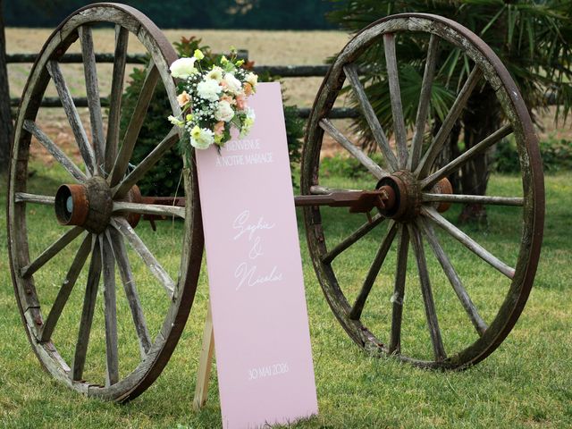 Le mariage de Nicolas et Sophie à Fougeré, Vendée 38