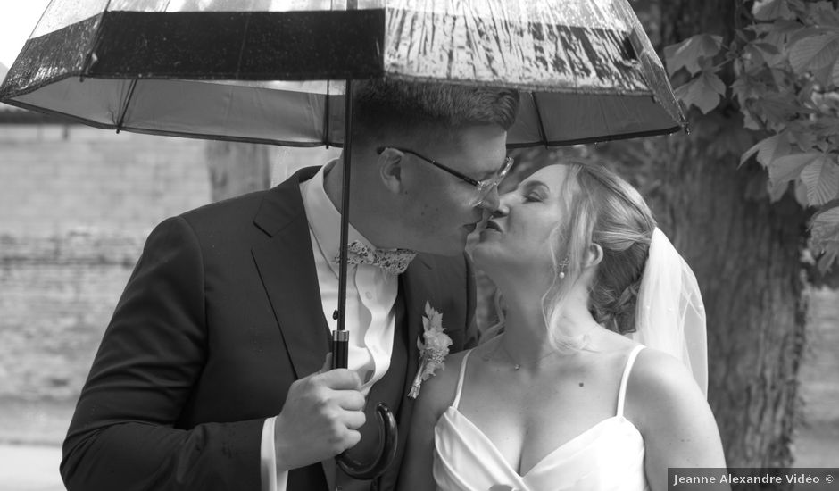 Le mariage de Adrien et Julie à Pont-de-Pany, Côte d'Or