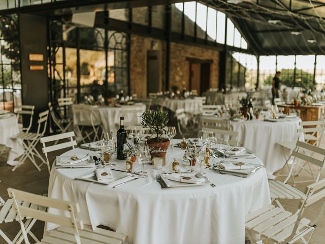 Le mariage de Aaron et Emilie à Trets, Bouches-du-Rhône 12