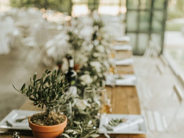 Le mariage de Aaron et Emilie à Trets, Bouches-du-Rhône 14