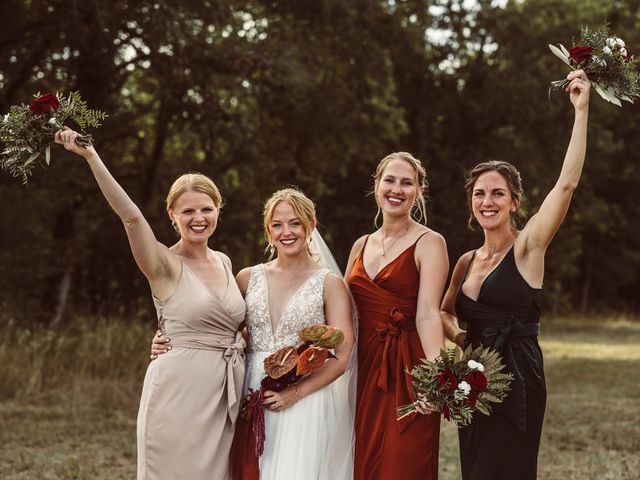 Le mariage de Luc et Chloe à Négrondes, Dordogne 104