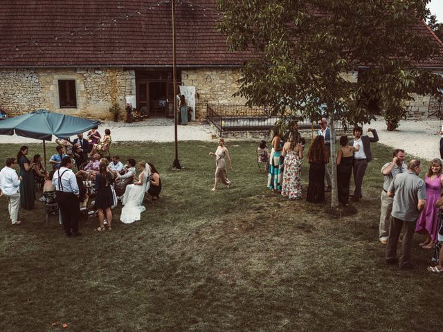 Le mariage de Luc et Chloe à Négrondes, Dordogne 114