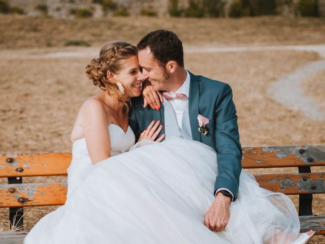 Le mariage de Loïc et Jessica à Port-Louis, Morbihan 25