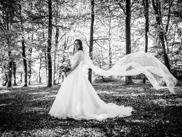 Le mariage de Benjamin et Hélène à Brive-la-Gaillarde, Corrèze 14