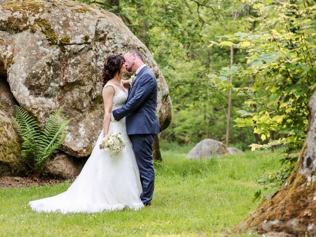 Le mariage de Tanguy et Sophie à Achères-la-Forêt, Seine-et-Marne 92