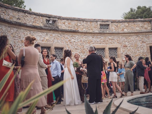 Le mariage de Maxime et Sarah à Saint-Ambroix, Gard 26