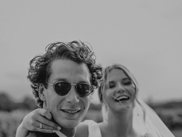Le mariage de Charles et Mathilde à Rochefort-du-Gard, Gard 8