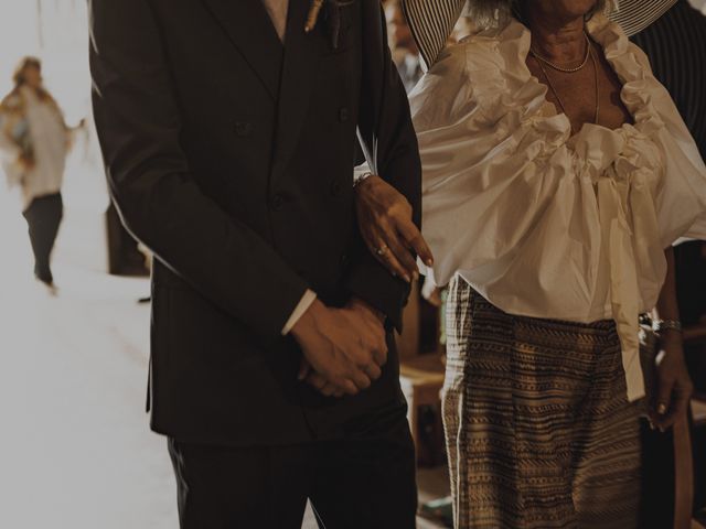 Le mariage de Charles et Mathilde à Rochefort-du-Gard, Gard 29