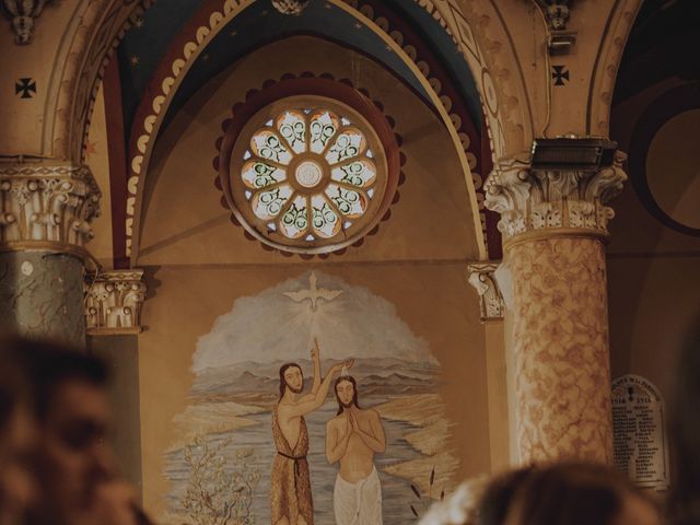 Le mariage de Charles et Mathilde à Rochefort-du-Gard, Gard 32