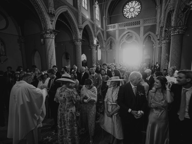 Le mariage de Charles et Mathilde à Rochefort-du-Gard, Gard 37