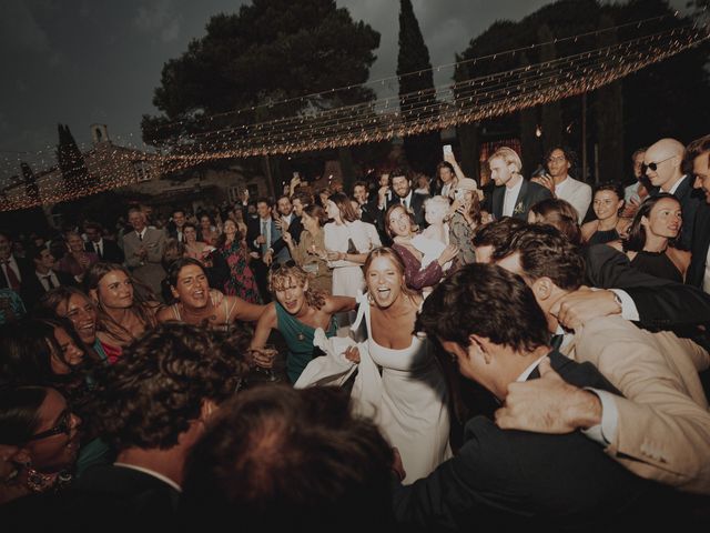 Le mariage de Charles et Mathilde à Rochefort-du-Gard, Gard 59