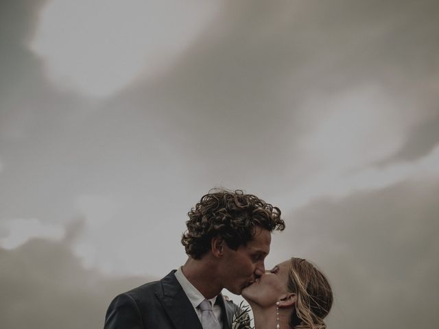 Le mariage de Charles et Mathilde à Rochefort-du-Gard, Gard 65
