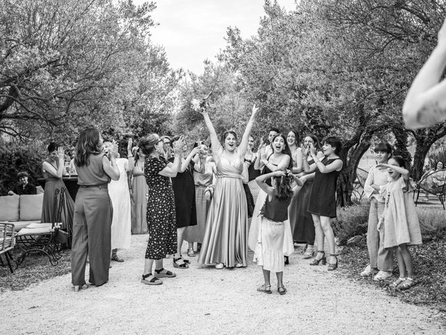 Le mariage de Geoffrey et Anaïs à Entrechaux, Vaucluse 7