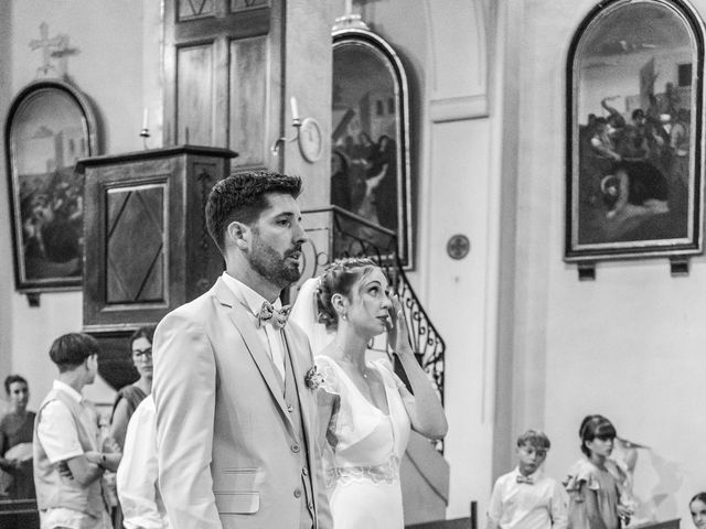 Le mariage de Geoffrey et Anaïs à Entrechaux, Vaucluse 19
