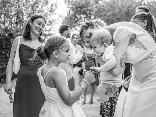 Le mariage de Geoffrey et Anaïs à Entrechaux, Vaucluse 20