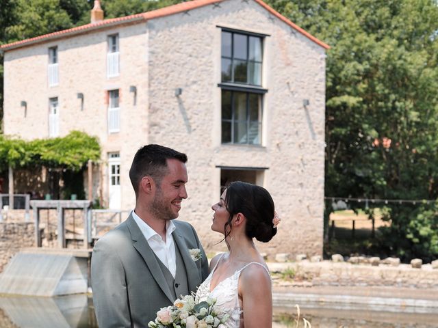 Le mariage de Corentin et Alexandra à Saint-Aubin-des-Ormeaux, Vendée 8