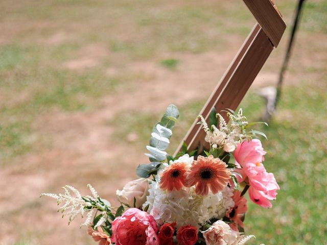 Le mariage de Corentin et Alexandra à Saint-Aubin-des-Ormeaux, Vendée 24