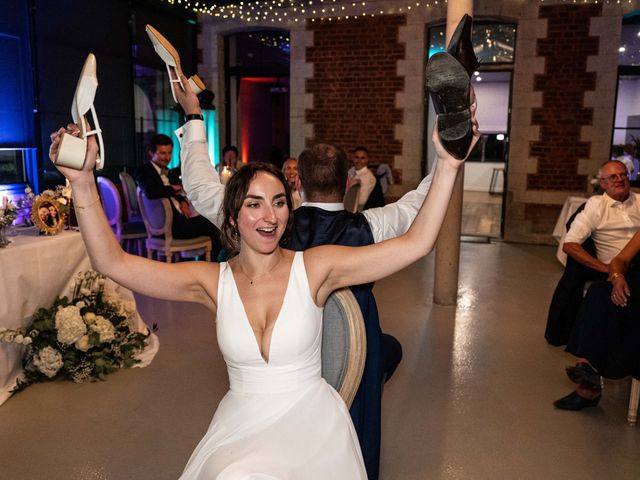 Le mariage de Martin et Marie à Lieu-Saint-Amand, Nord 59
