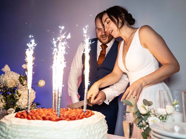 Le mariage de Martin et Marie à Lieu-Saint-Amand, Nord 68
