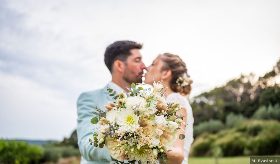 Le mariage de Geoffrey et Anaïs à Entrechaux, Vaucluse