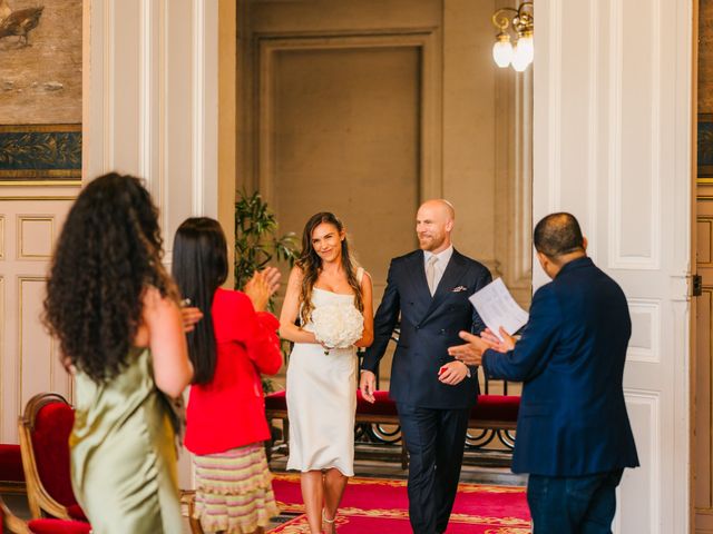 Le mariage de Alix et Sabina à Paris, Paris 6