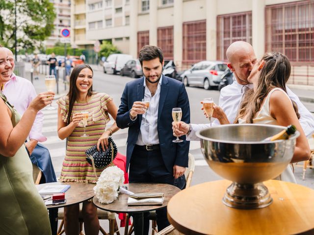 Le mariage de Alix et Sabina à Paris, Paris 19