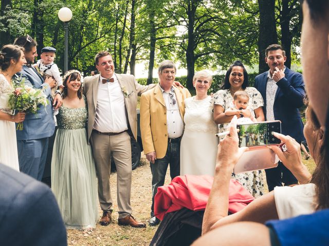 Le mariage de Alexis et Florine à Coulonges-sur-l&apos;Autize, Deux-Sèvres 20