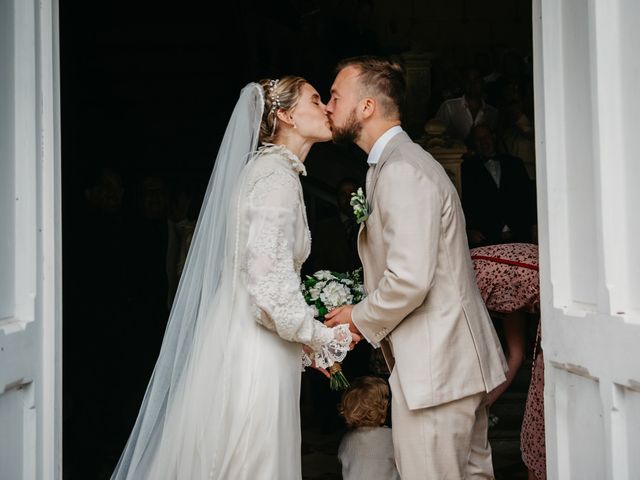 Le mariage de Kristoffer et Amalie à Bersac-sur-Rivalier, Haute-Vienne 24