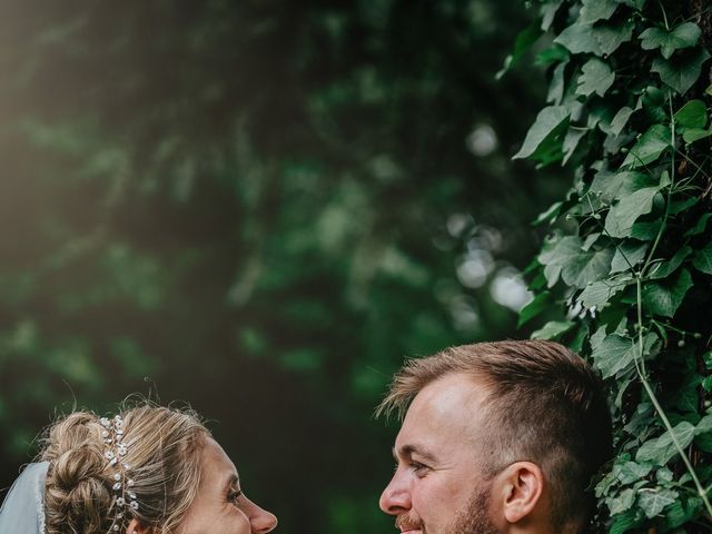 Le mariage de Kristoffer et Amalie à Bersac-sur-Rivalier, Haute-Vienne 44