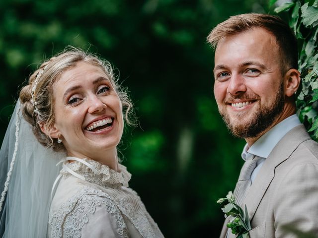 Le mariage de Kristoffer et Amalie à Bersac-sur-Rivalier, Haute-Vienne 45