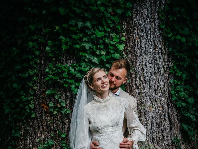 Le mariage de Kristoffer et Amalie à Bersac-sur-Rivalier, Haute-Vienne 47